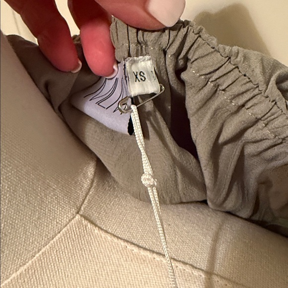 MLM  Ruffle Blouse - Picture 3 of 6